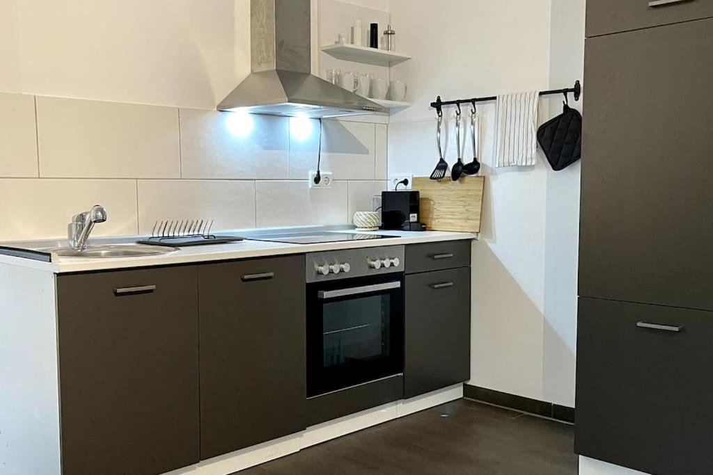 Gemuetliche Wohnung In Ruhigem Wohngebiet Aschaffenburg Exterior foto